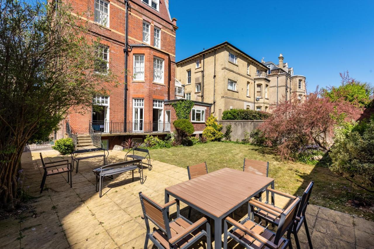 Appartement 3 Bedroom Garden Opposite The *