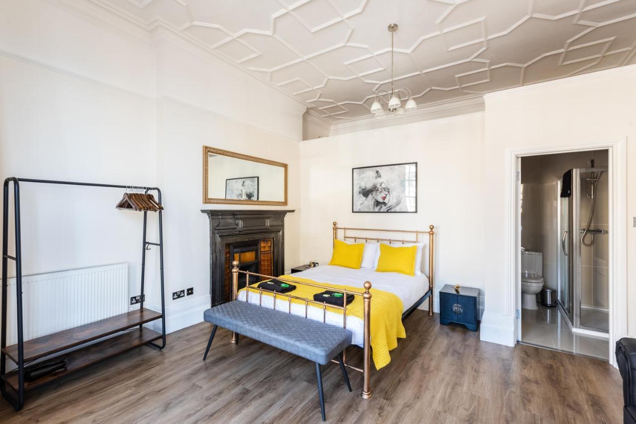 3 Bedroom Garden Opposite The Appartement