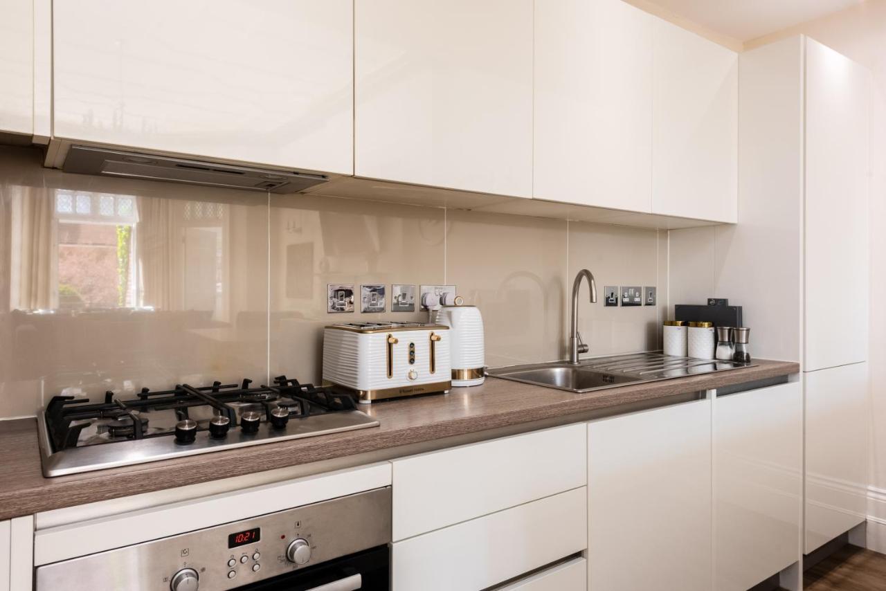 3 Bedroom Garden Opposite The Apartamento Brighton